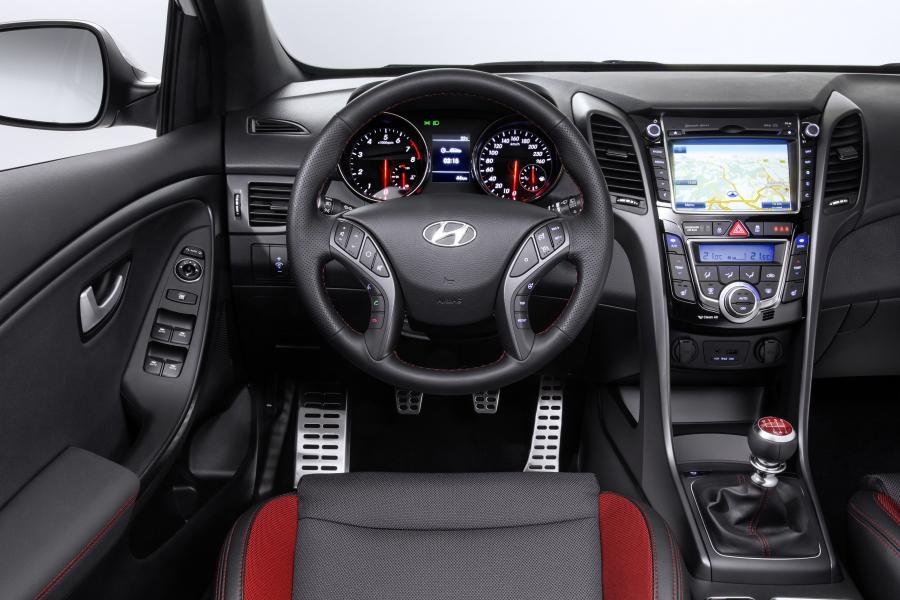  Hyundai i30 3-Door Turbo 2015 года  (фото 20 из 24)